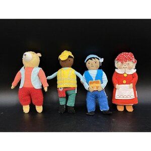 4 Target Wondershop Felt Goldilocks Bear Construction Worker Pirate Grandma